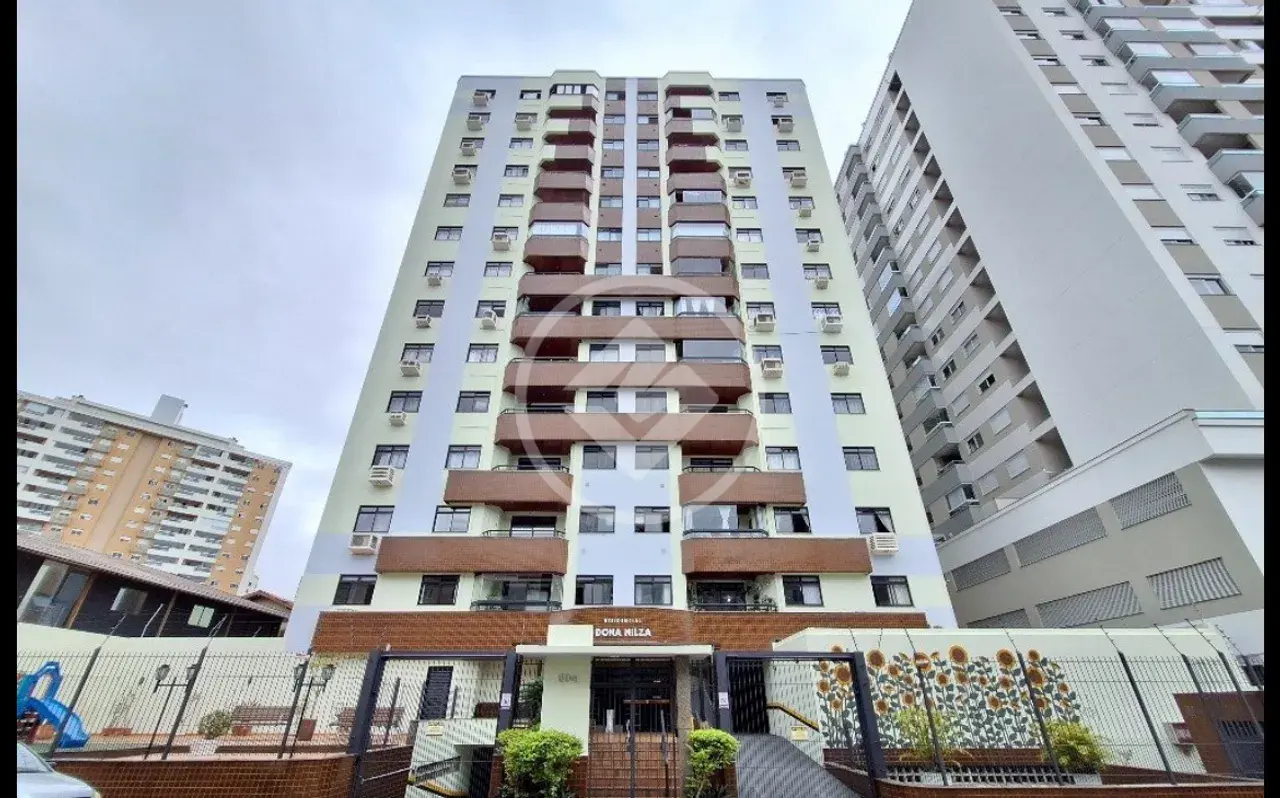 Apartamento de 2 Dormitórios com Suíte em Campinas, São José - SC