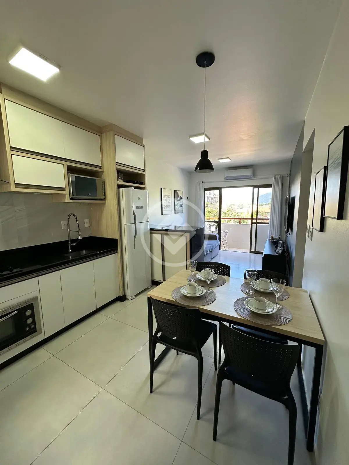 Apartamento 2 quartos no CANASVIEIRAS, Florianópolis — foto 3 de 6