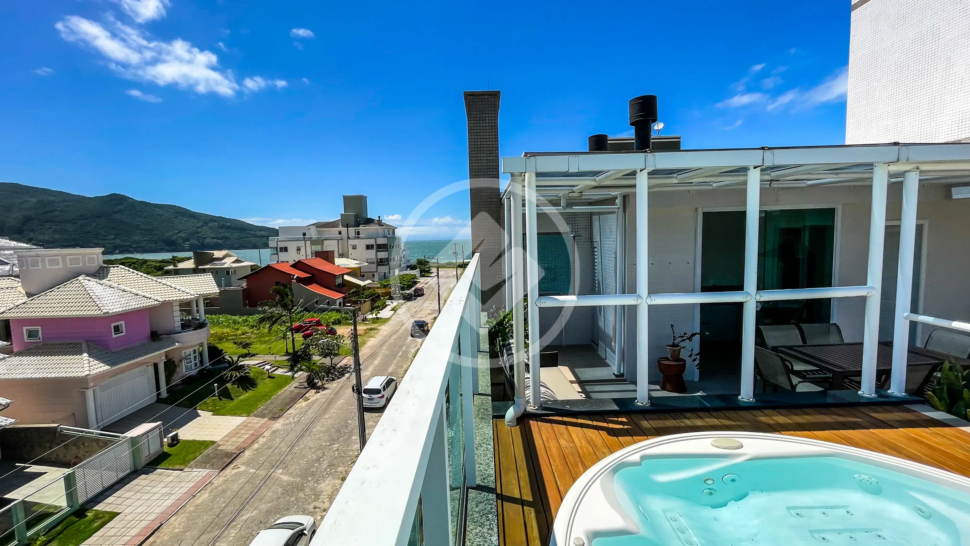 Cobertura Pântano do Sul, Florianópolis - SC — foto 1