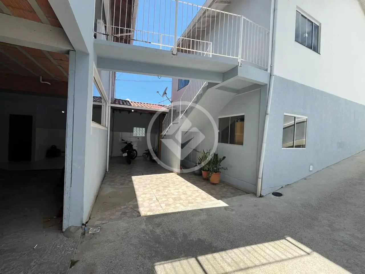 Casa Comercial 7 quartos no Ipiranga, São José — foto 2 de 6
