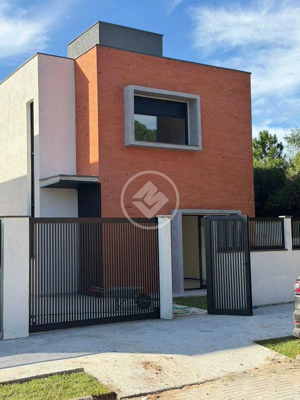 CASA DE ALTO PADRÃO EM LOTEAMENTO INCRÍVEL