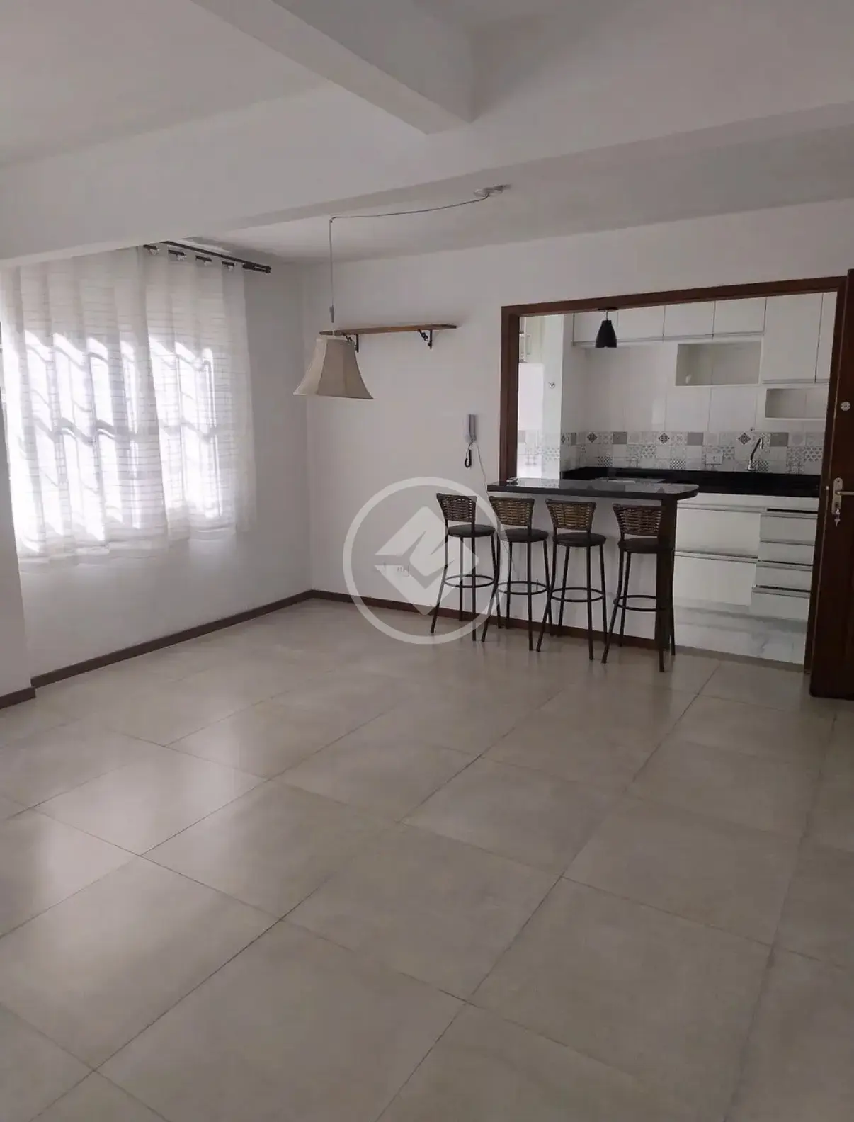Apartamento 2 quartos no Coqueiros, Florianópolis — foto 1 de 6