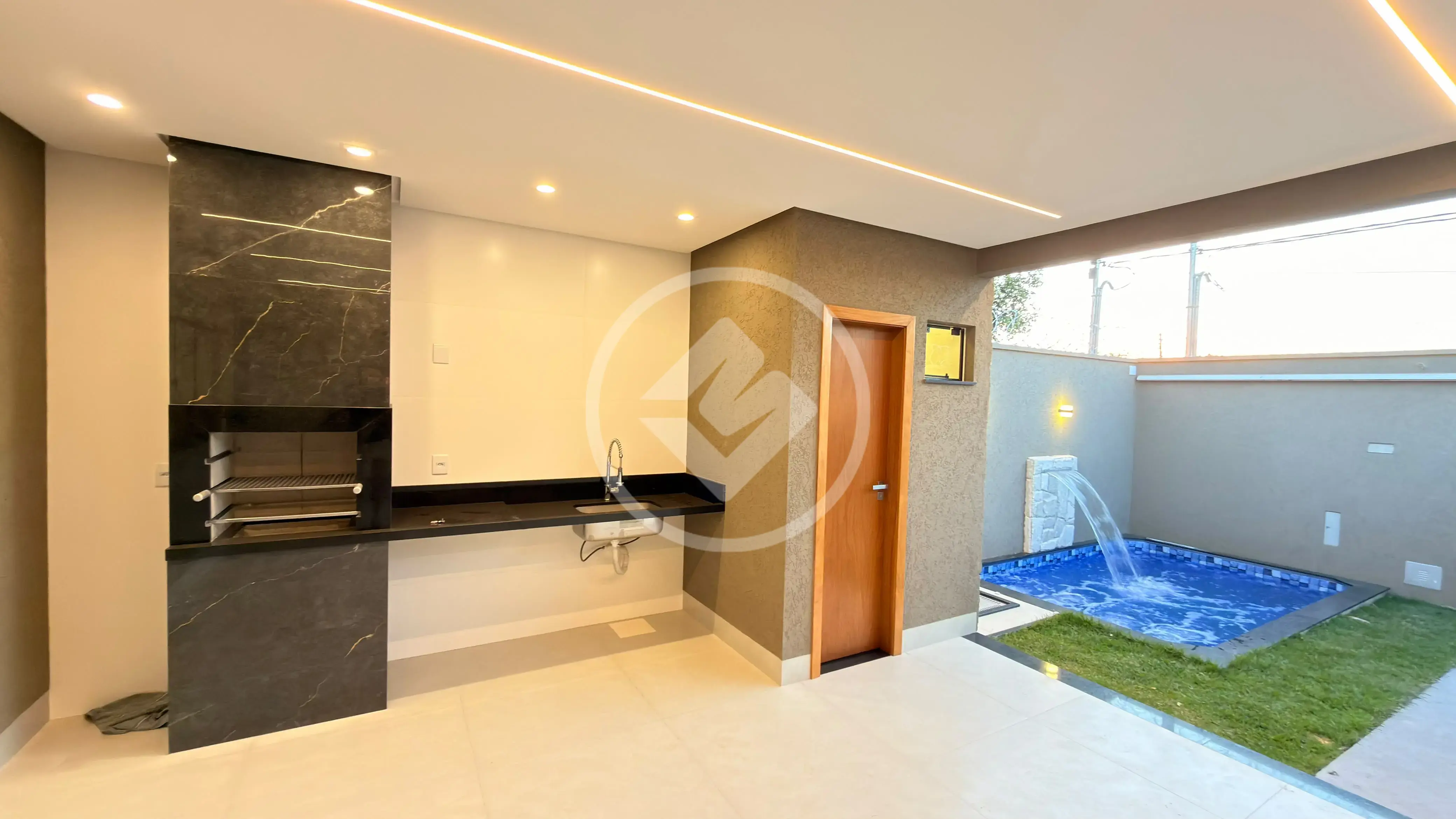 Casa 3 quartos no Setor Garavelo, Goiânia — foto 2 de 6