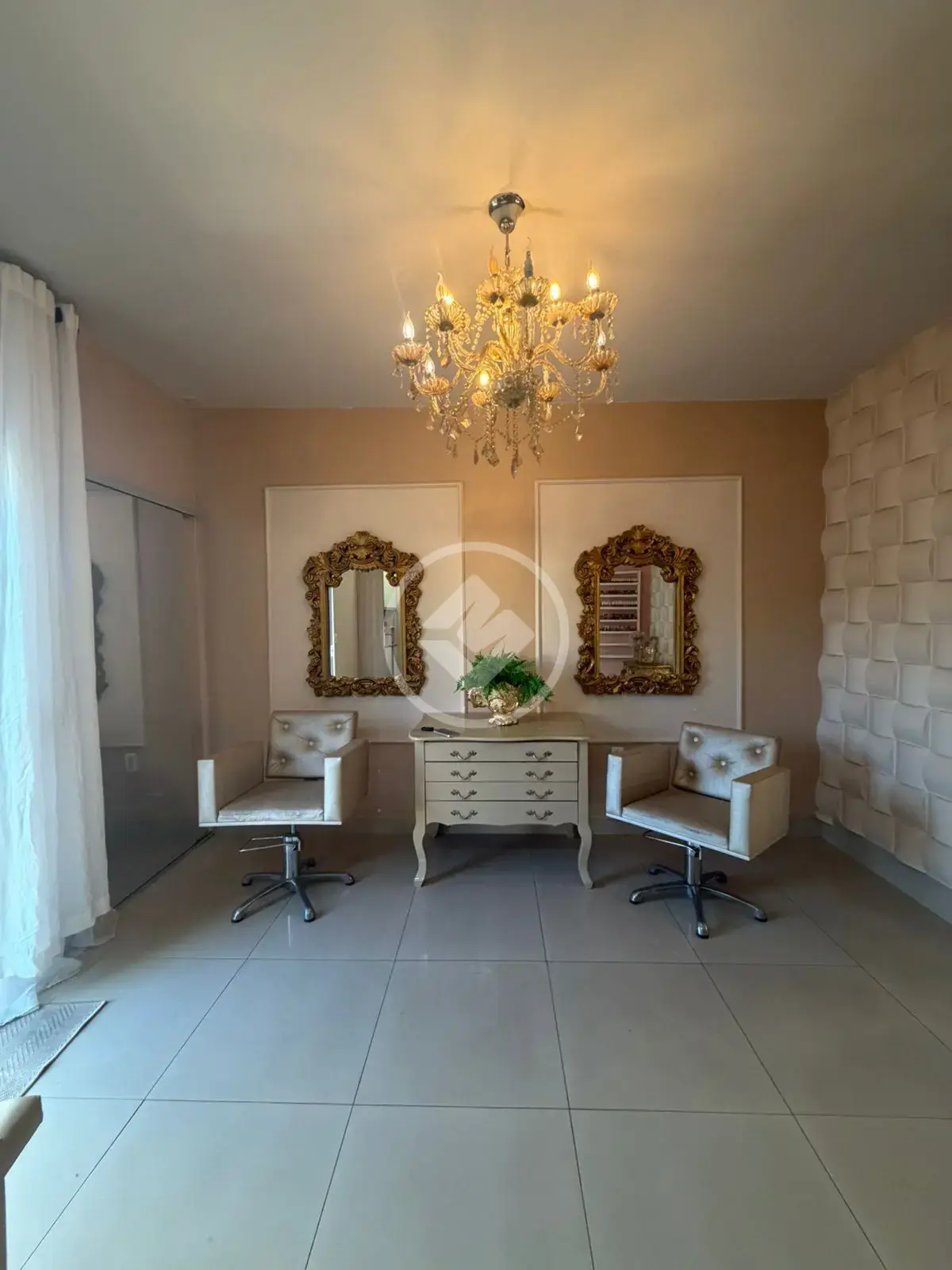 Casa Comercial 3 quartos no Setor Sao Jose, Goiânia — foto 1 de 6