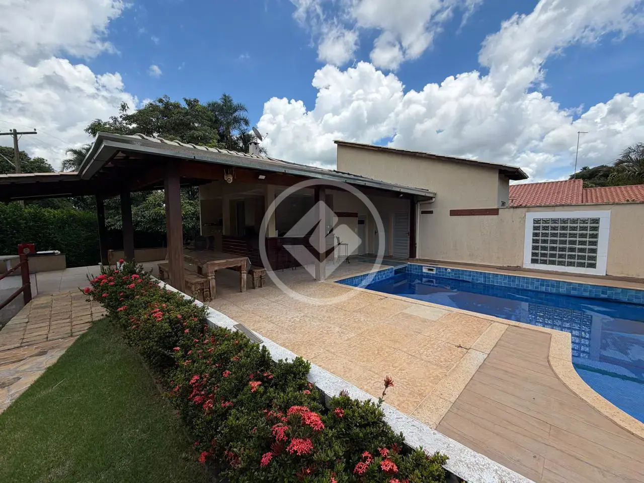 Casa Condomínio Condomínio Country Ville, Hidrolândia - GO — foto 1