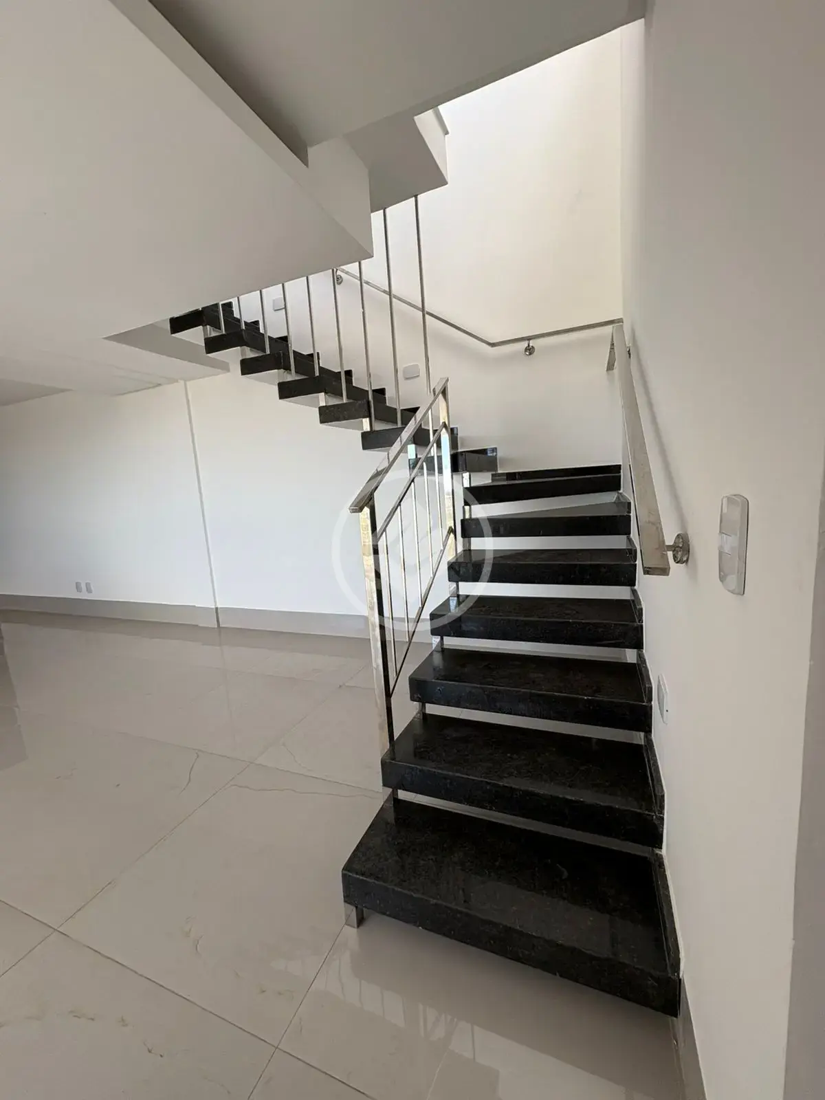 Apartamento Duplex 4 quartos no Setor Bueno, Goiânia — foto 4 de 6