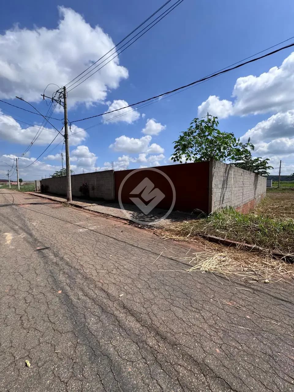 Galpão de 1.200 m2!