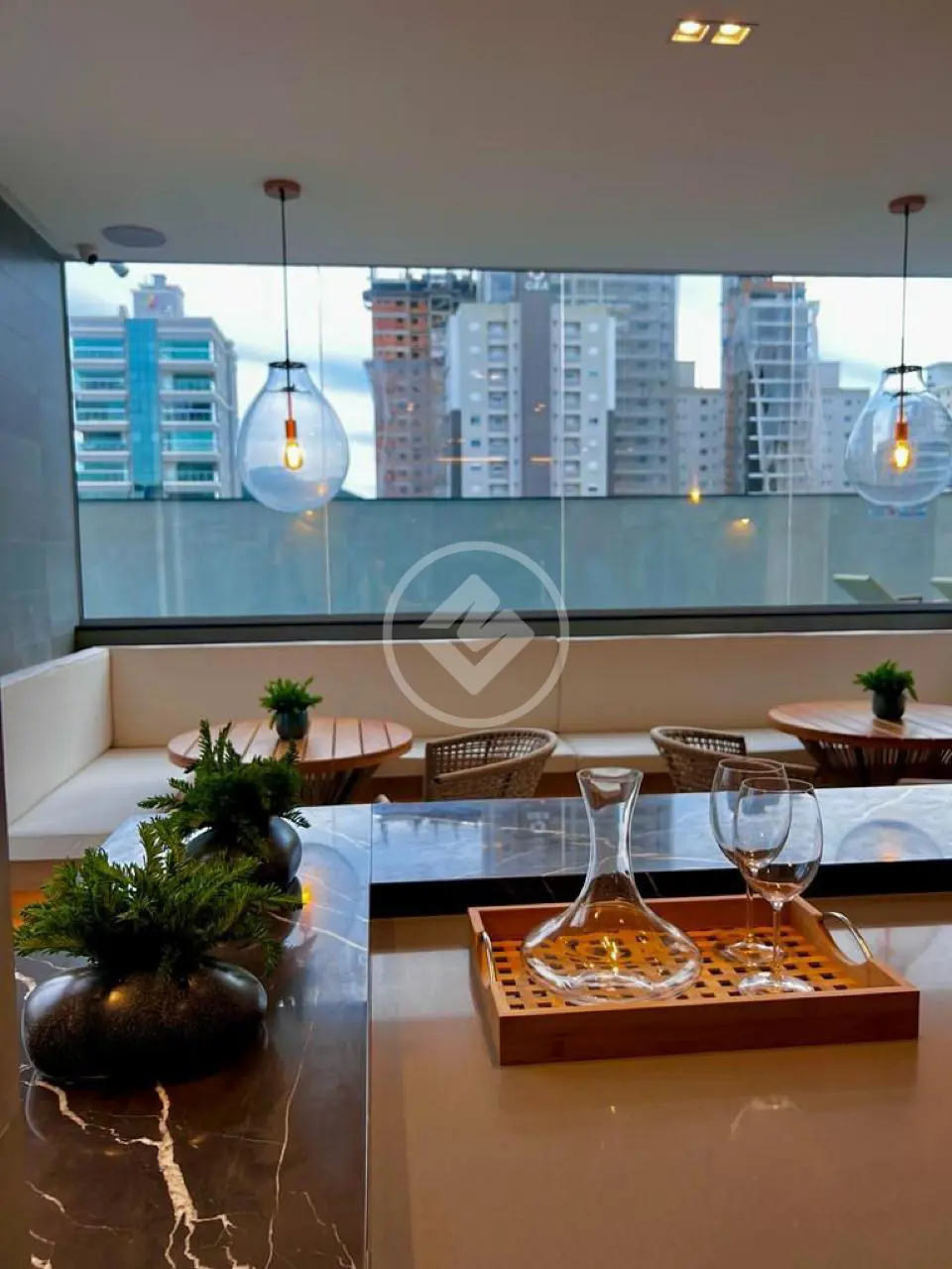 Apartamento 3 quartos no Meia Praia, Itapema — foto 3 de 6