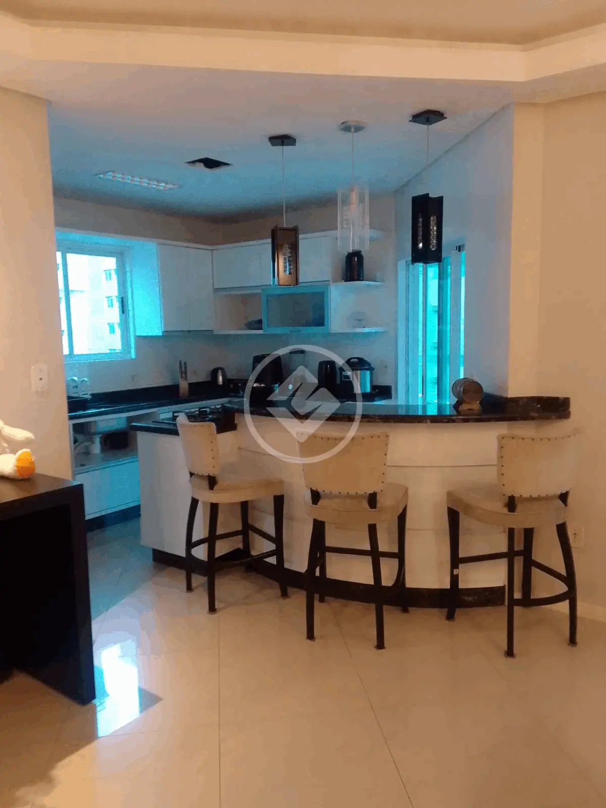 Bairro: Meia Praia Valor: R$ 1.500.000,00