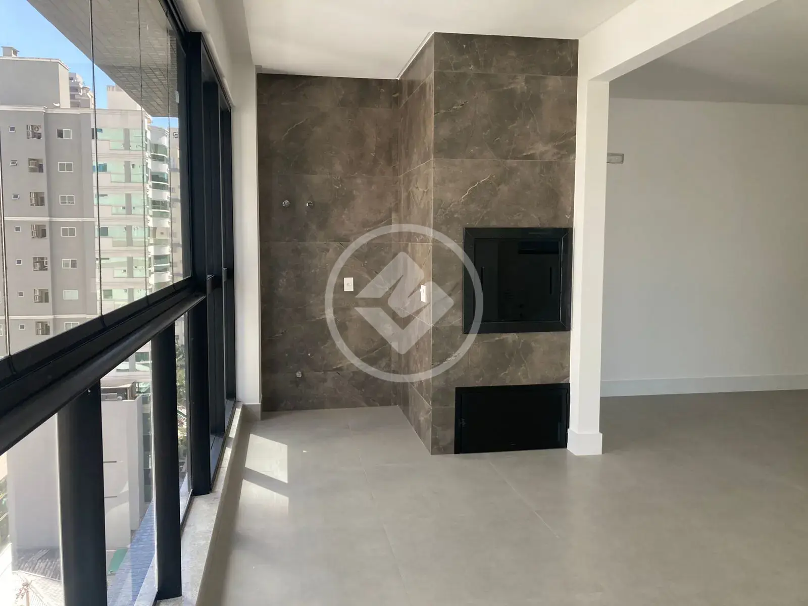Apartamento Meia Praia, Itapema - SC — foto 1