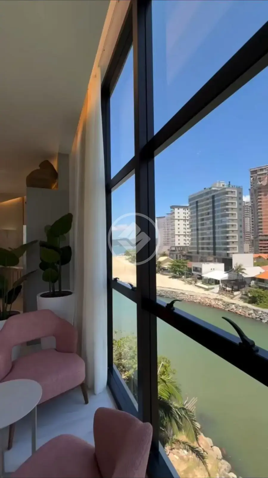 Apartamento Meia Praia, Itapema - SC — foto 1