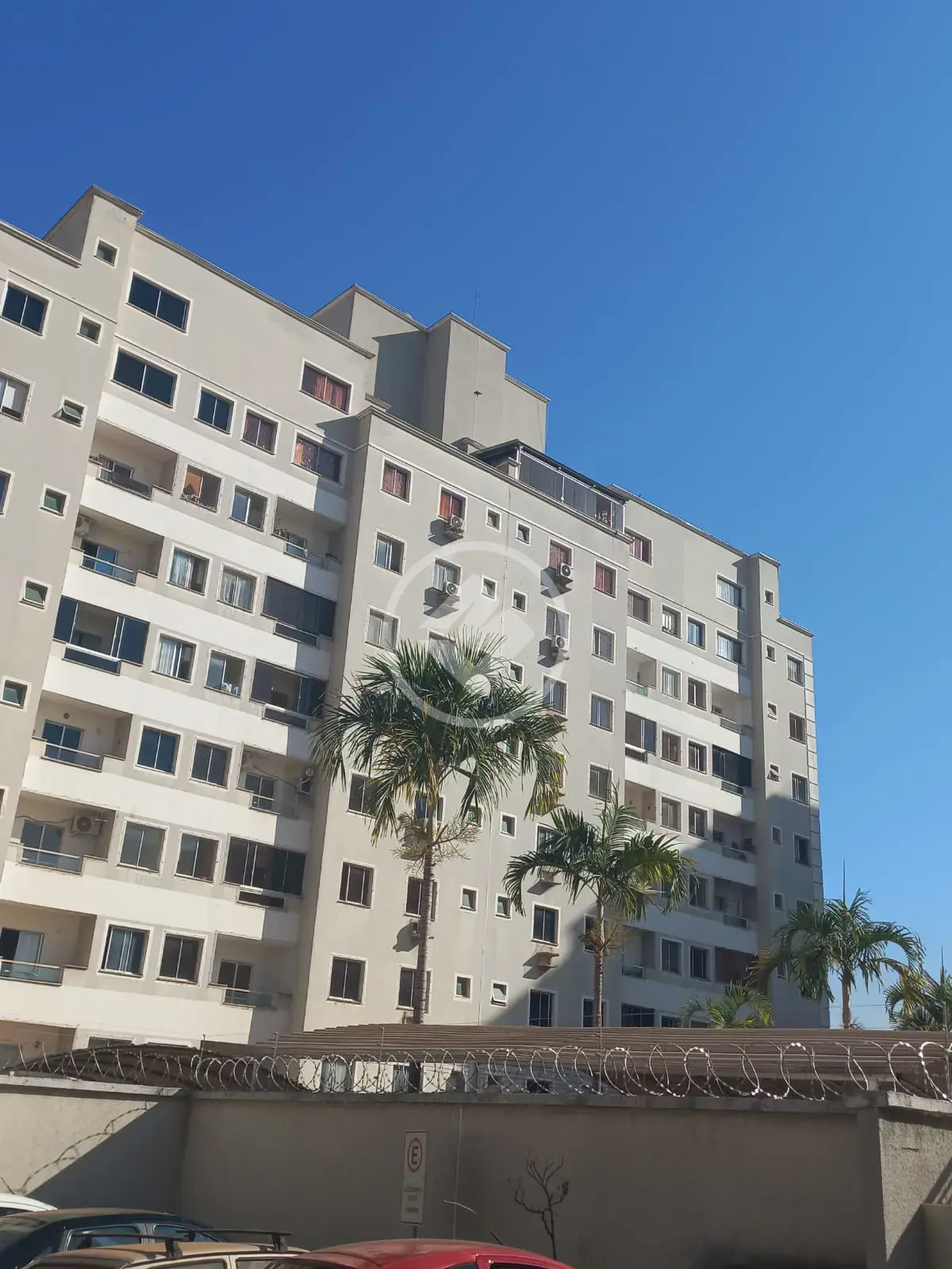 Apartamento duplex no setor Negrão de Lima