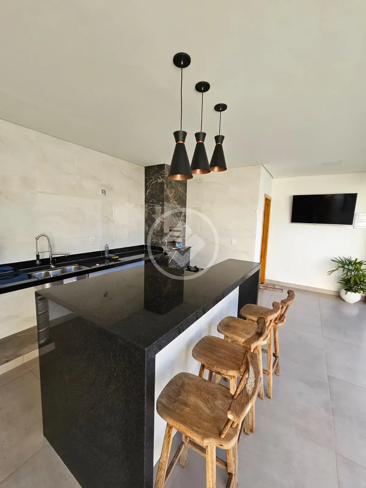 ✨ CASA EXCLUSIVA COM ÁREA DE LAZER COMPLETA E PISCINA AQUECIDA ✨