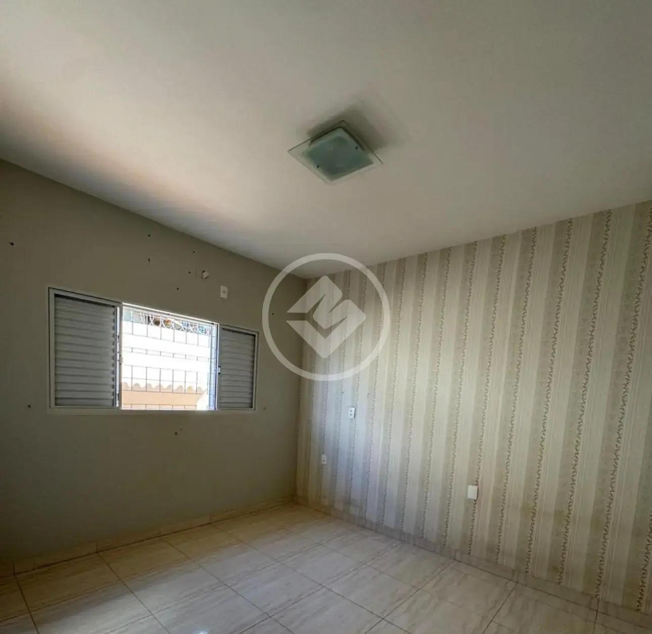 Casa 4 quartos no Setor Aeroporto, Jataí — foto 4 de 6