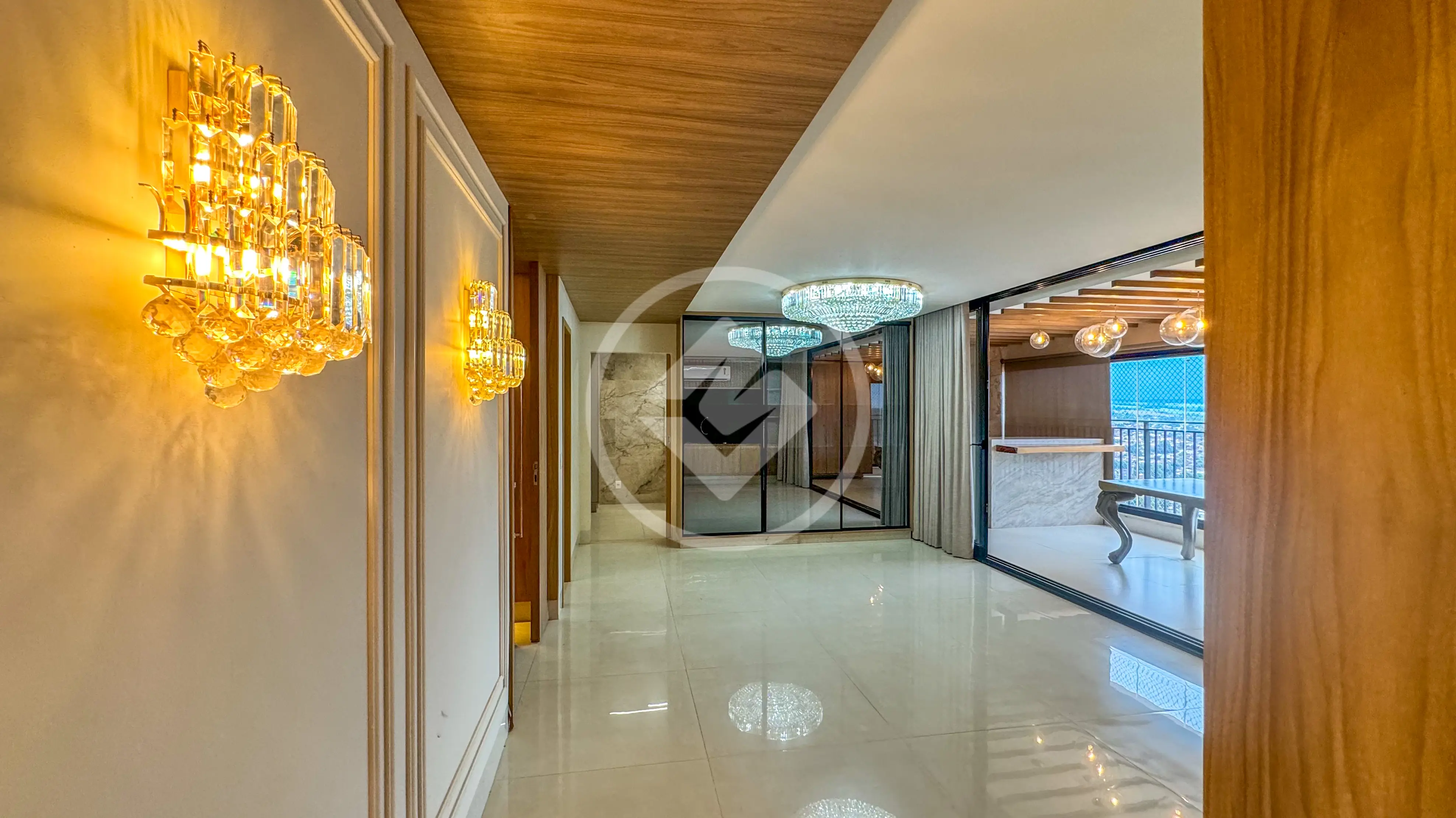 Venda desse luxuoso apartamento de 180m2 no Edifício Altezza Gran Habitat, situado no Setor Central - JATAÍ.
