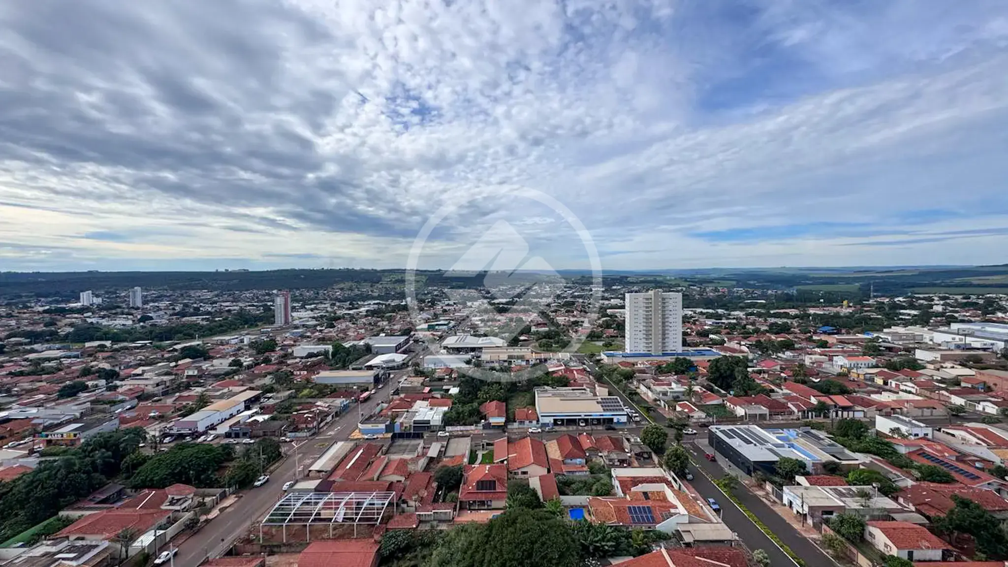 🏢 Apartamento Exclusivo no 17º Andar do Residencial Ilha de Capri – Jataí