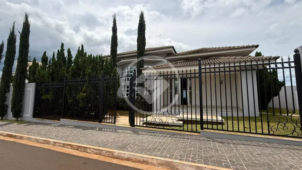 Residência de Luxo no Setor Hermosa de Jataí – Exclusividade em Cada Detalhe