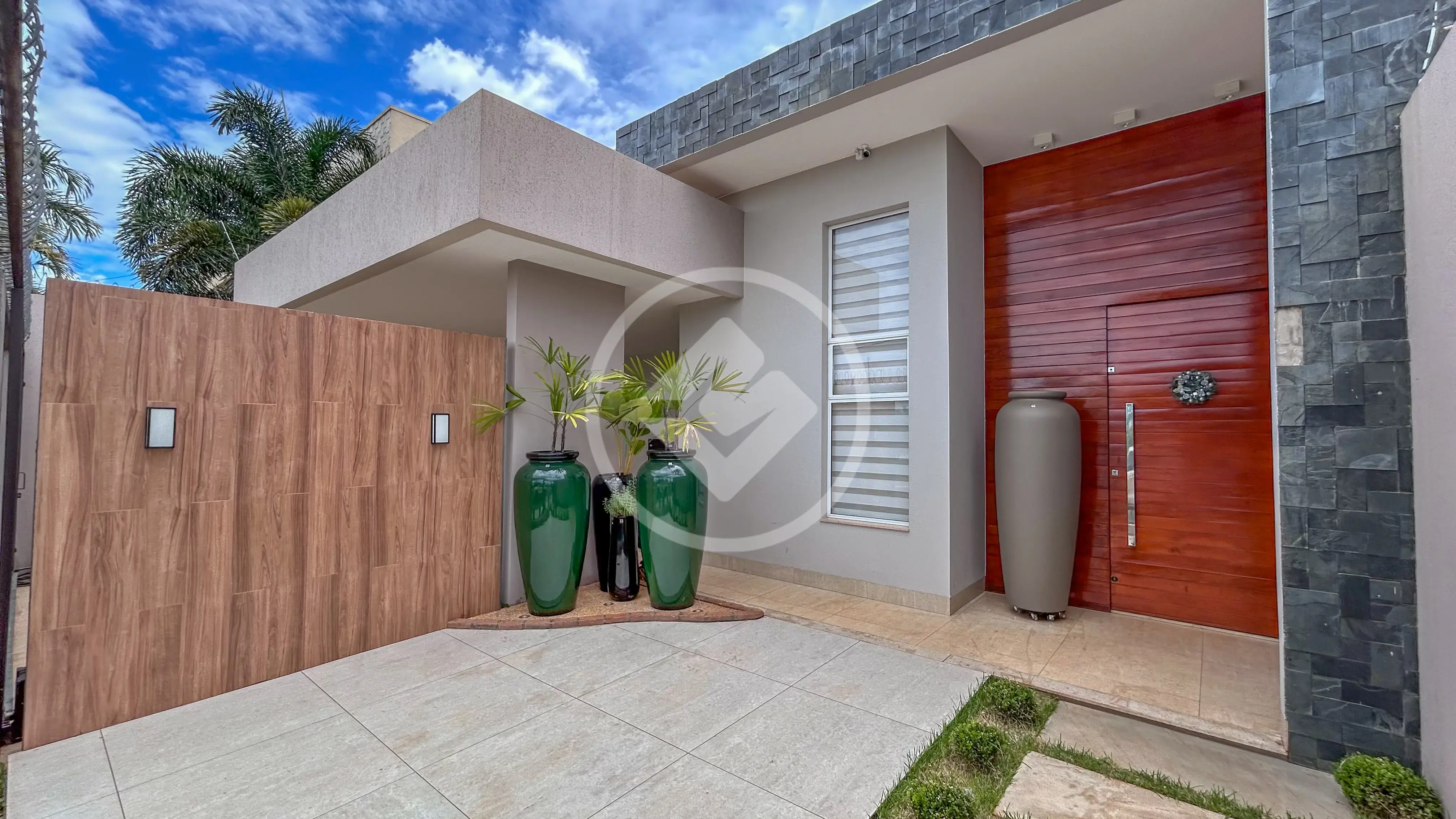 Residência Exclusiva com 4 Suítes e Escritório