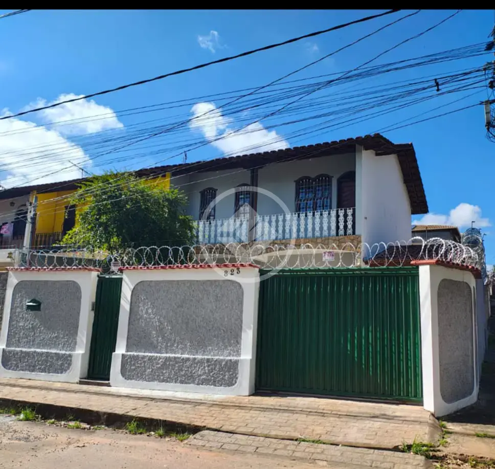 CASA SERRANO BH 4 QUARTOS 3 BANHEIROS OPORTUNIDADE