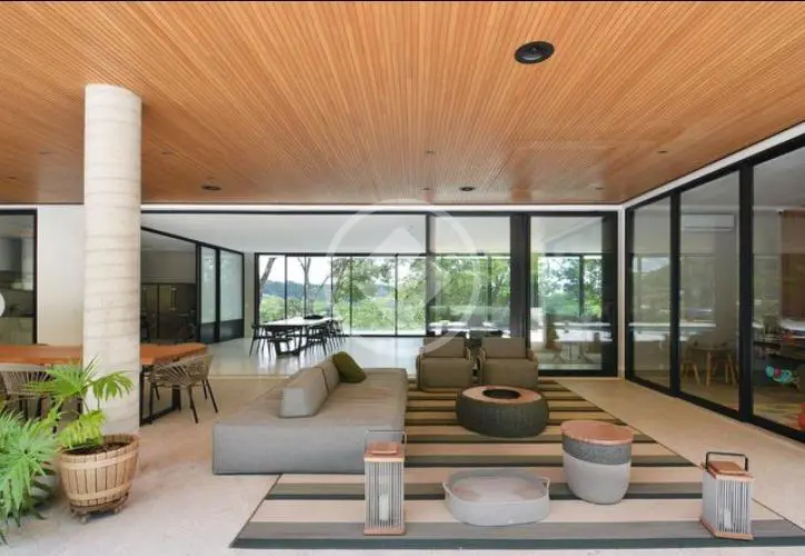 REF:OFFICE2396 Casa no condomínio Aldeia do Vale, sendo 7 quartos com 1.388,23m²,Goiânia-GO