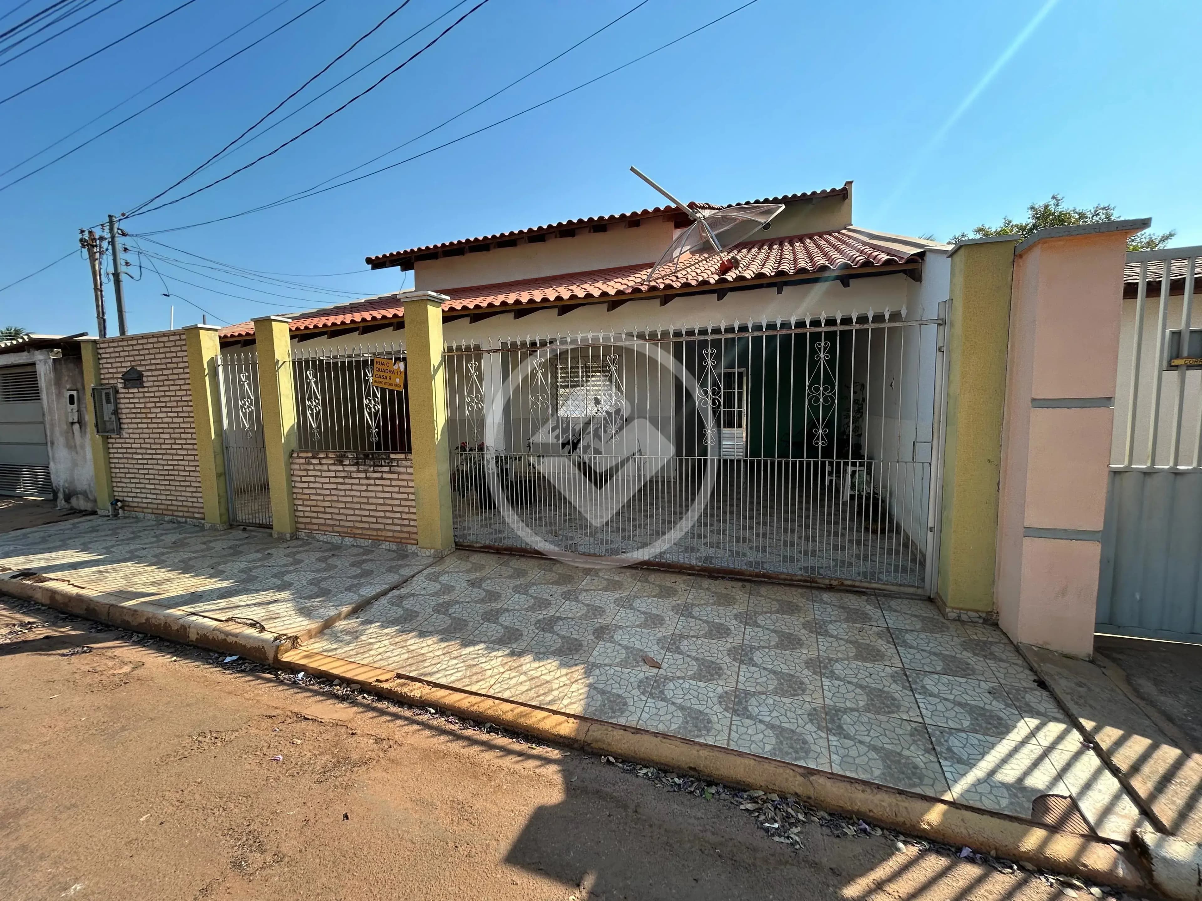Casa Vitória Régia, Cáceres - MT — foto 1
