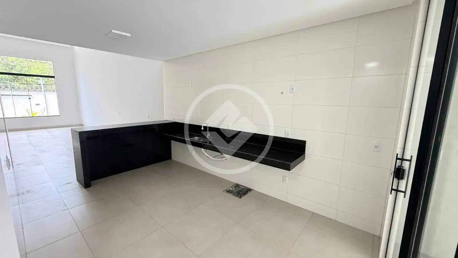 Casa 3 quartos no Jardim Helvecia, Aparecida de Goiânia — foto 3 de 4