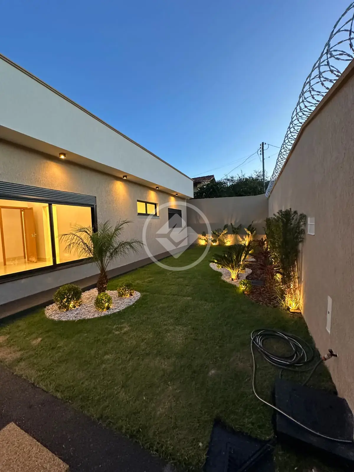 Casa 4 quartos no Jardim Presidente, Goiânia — foto 2 de 6