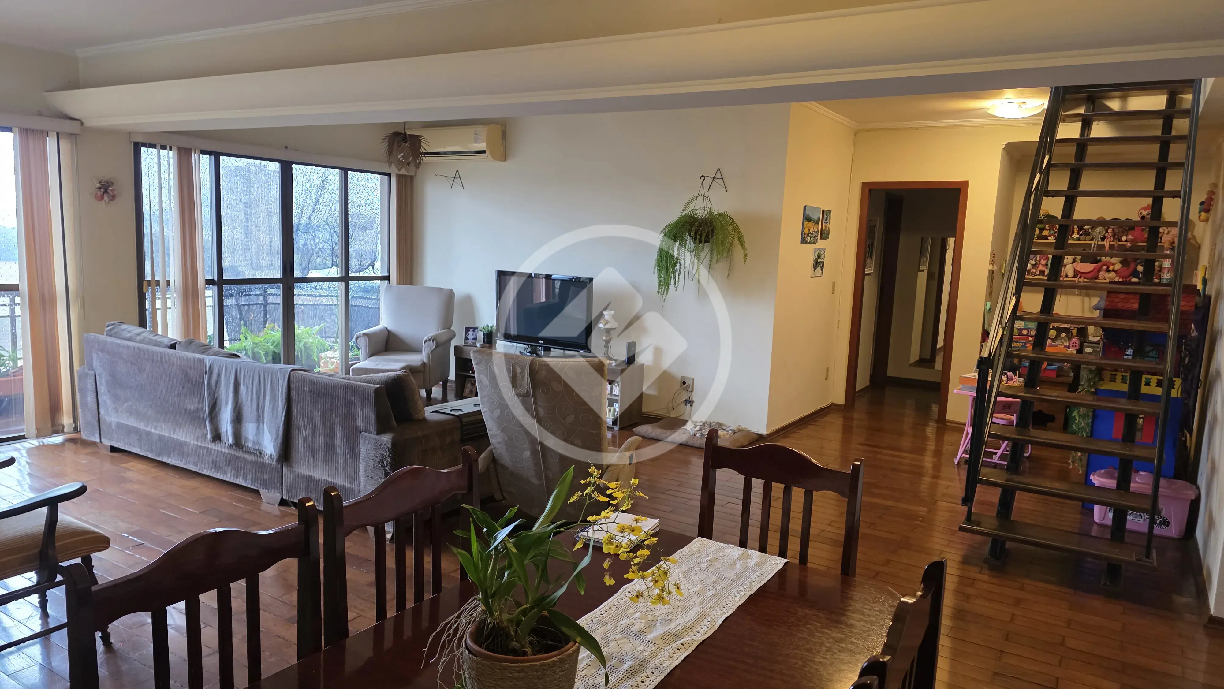 Apartamento Duplex 4 quartos no Presidente Medici, Ribeirão Preto — foto 1 de 6