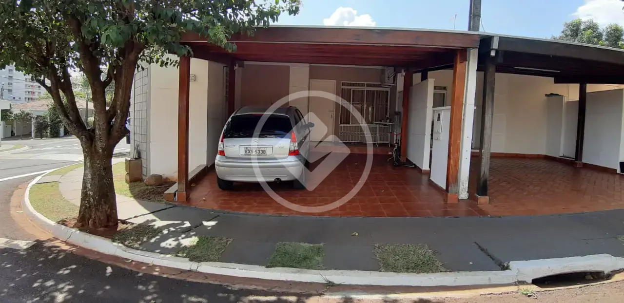 Casa à Venda no Condomínio Cidade da Criança – 3 Quartos, Suíte, Piscina e Segurança 24h