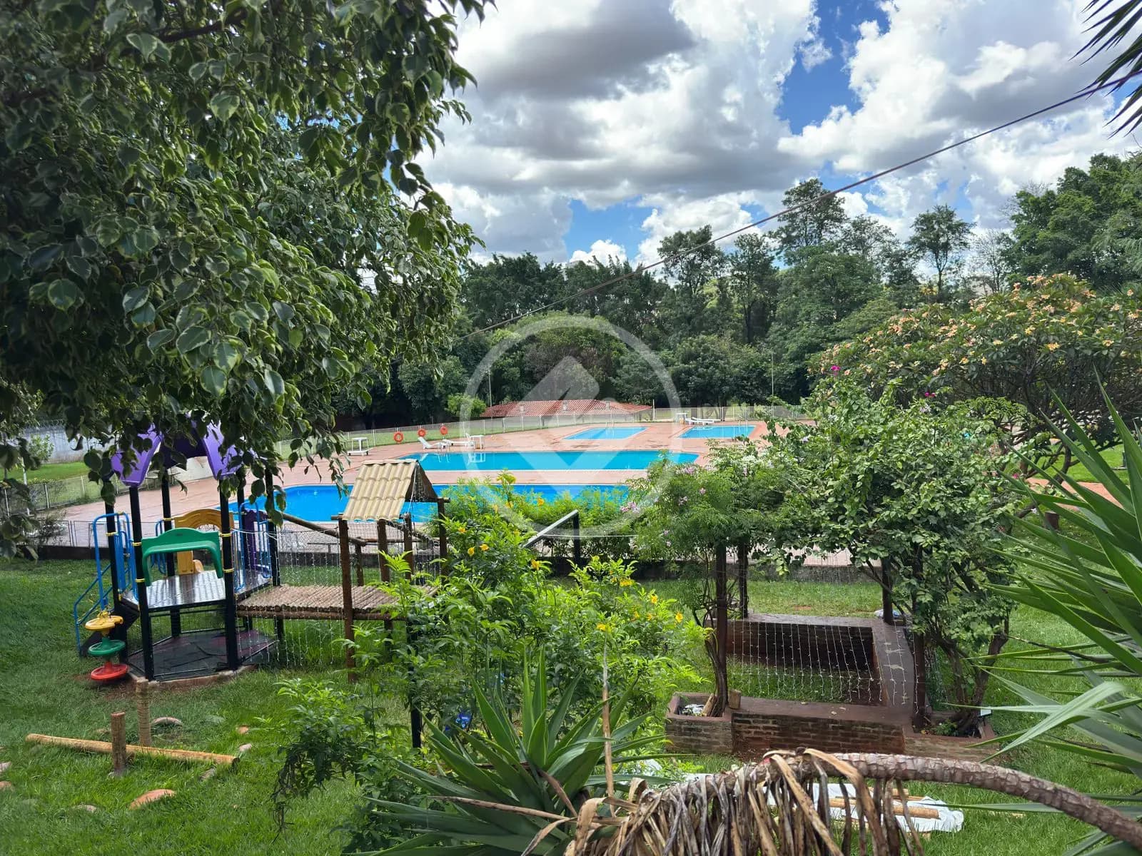 Apartamento Garden condominio Jardim Europa
