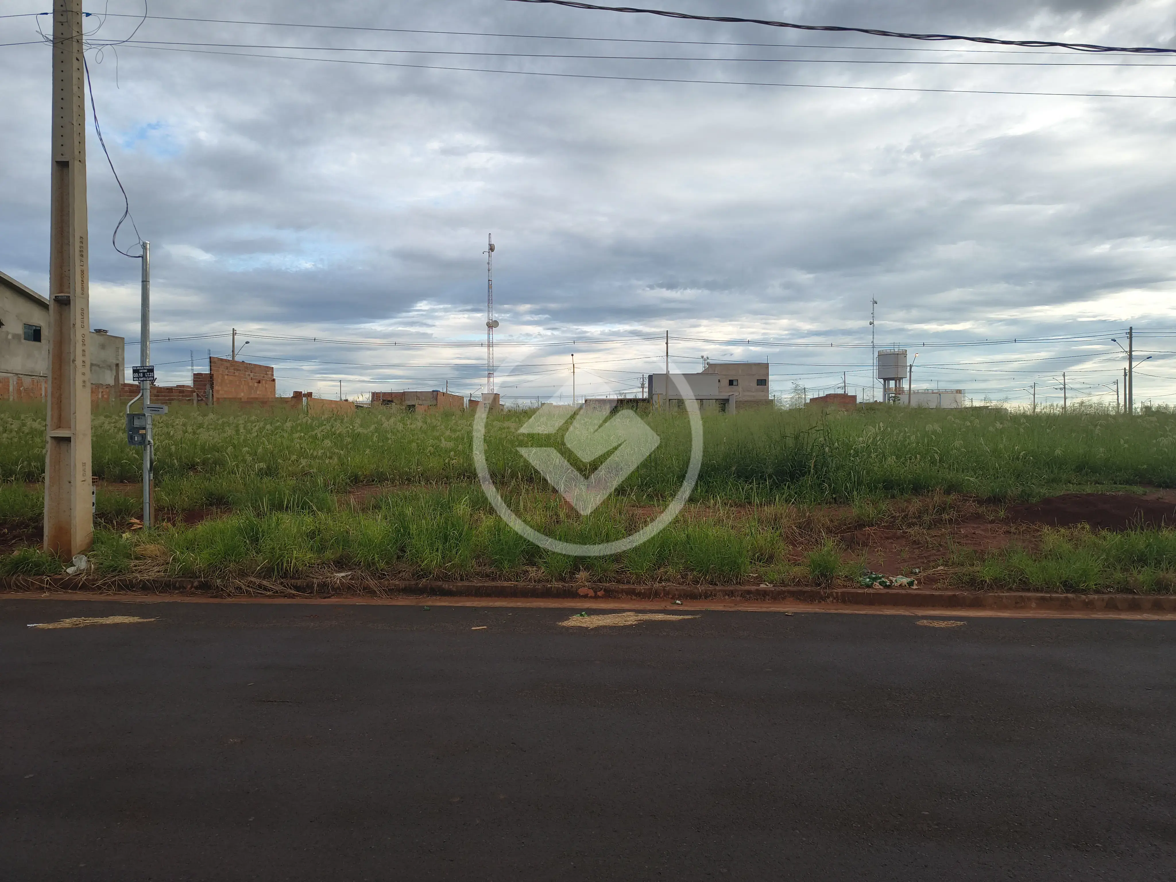 LOTE À VENDA – SANTA CLARA
