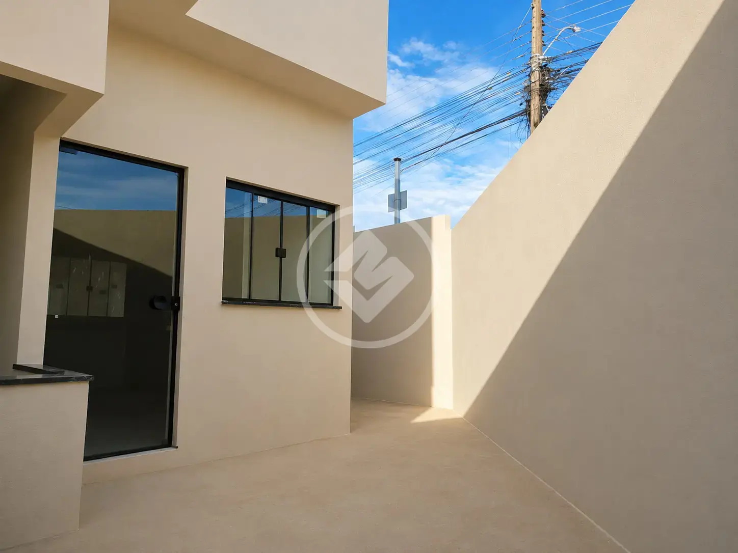 CASA Á VENDA / LIBERDADE