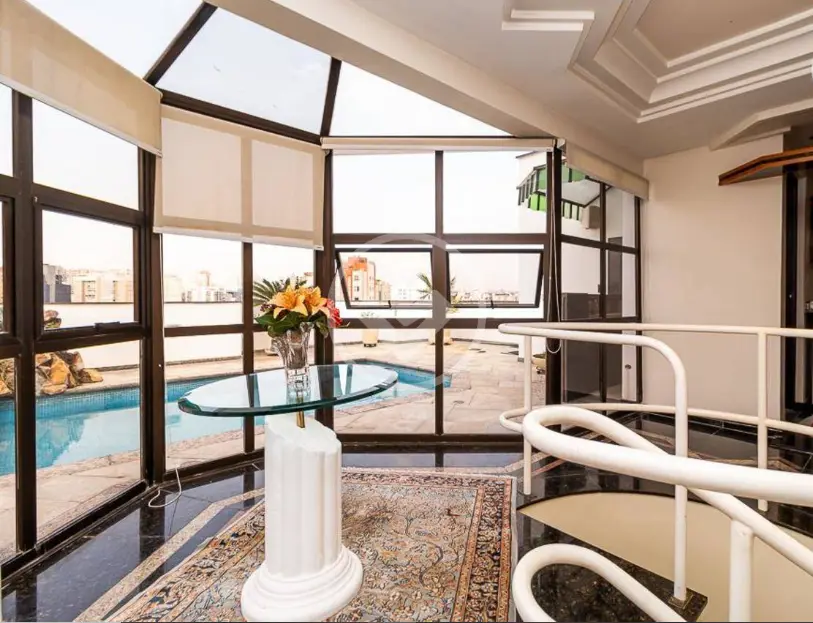 Cobertura duplex a venda em Moema com 472m² 4 suites e 7 vagas
