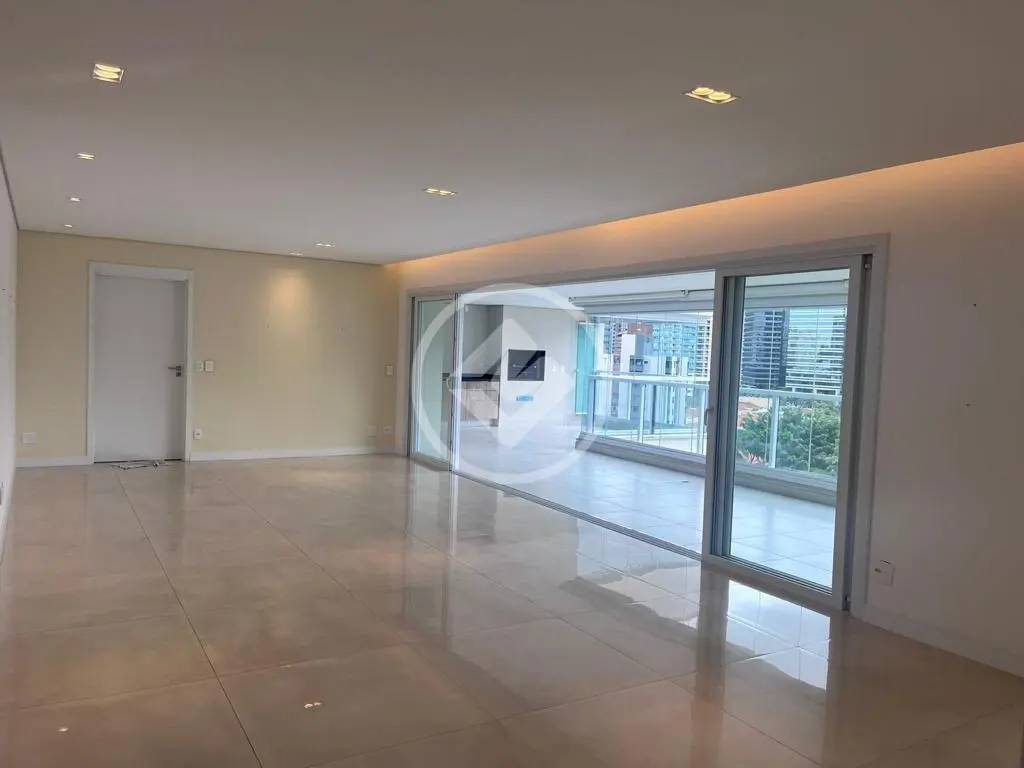 APARTAMENTO 250 M², 3 DORM. SENDO 3 SUÍTES, 4 VAGAS | CHÁCARA STO. ANTONIO/SANTO AMARO | VENDA