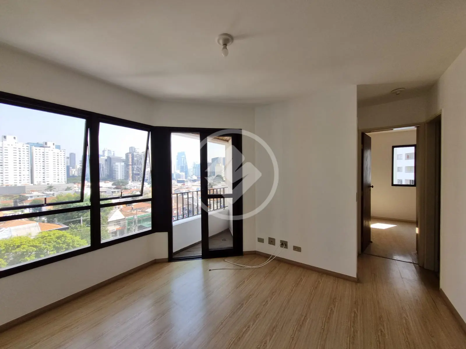Apartamento á venda com 2 quartos, 1 vaga, na Vila Nova Conceição , Piscina na Cobertura.