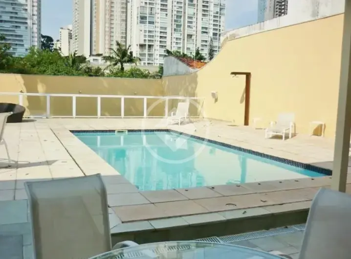 VENDO CASA EM CAMPO BELO 682M² COM PISCINA