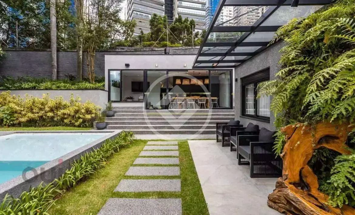 Casa à venda, 465m2, 4 suítes, 10 vagas de garagem, condomínio fechado, Alphaville