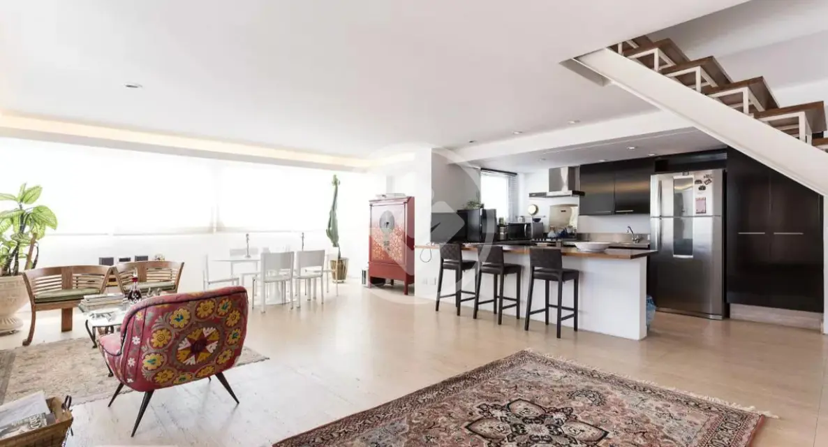 Vila Nova Conceição - Condomínio Guilim House, Apartamento Duplex de 180m² com 3 dormitórios, 2 suítes, 4 banheiros, 3 vagas.