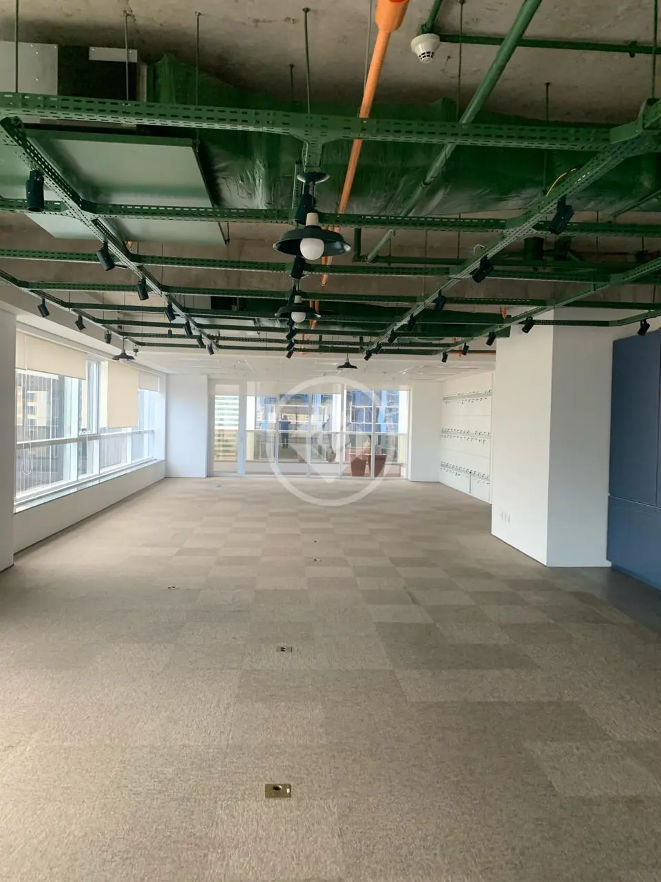 SALA COMERCIAL DE 400 METROS - CHACARA SANTO ANTONIO