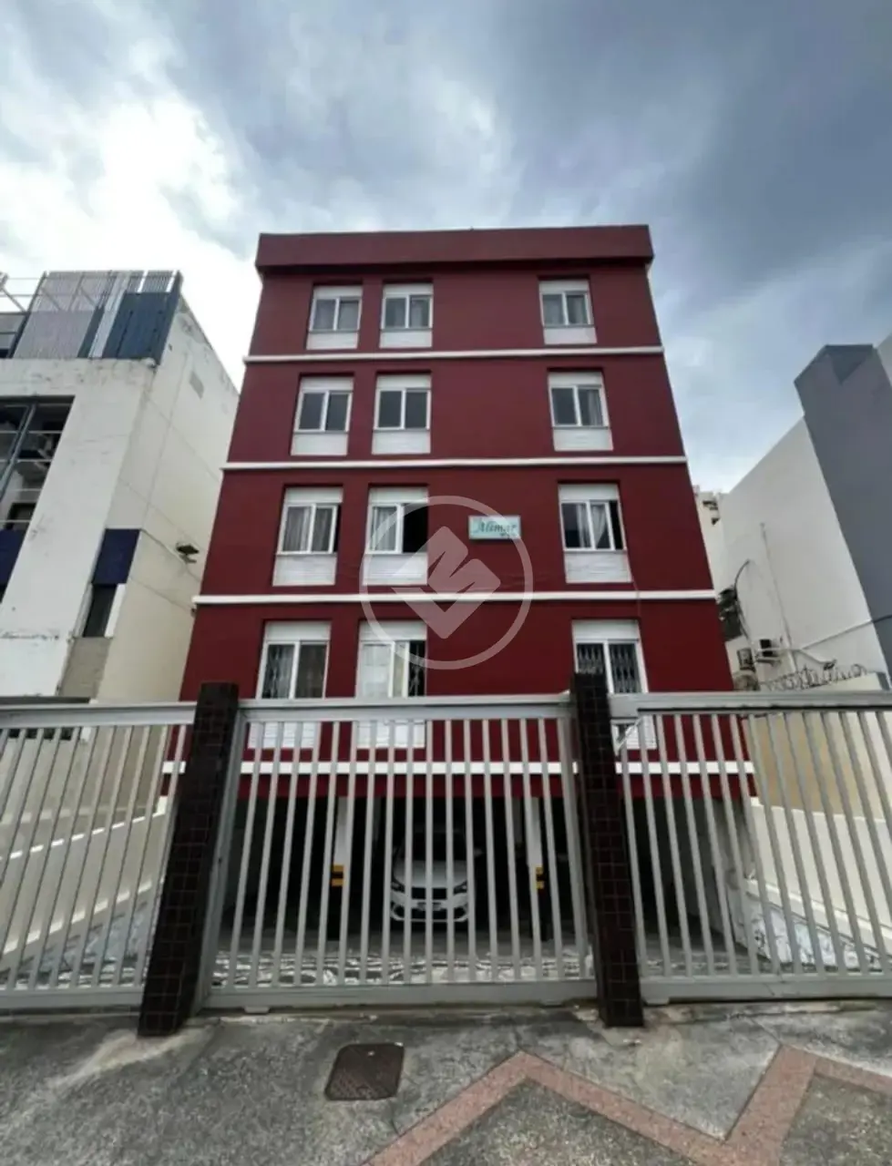 OPORTUNIDADE PAGAMENTO À VISTA -Apartamento 3 Quartos + Dependência no Edifício Alimar – Av. Manoel Dias da Silva, Pituba