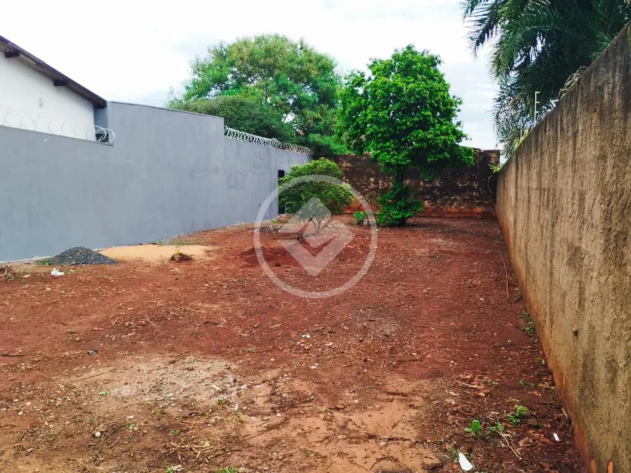 Terreno à Venda - 300m² - Jaraguá - Uberlândia/MG