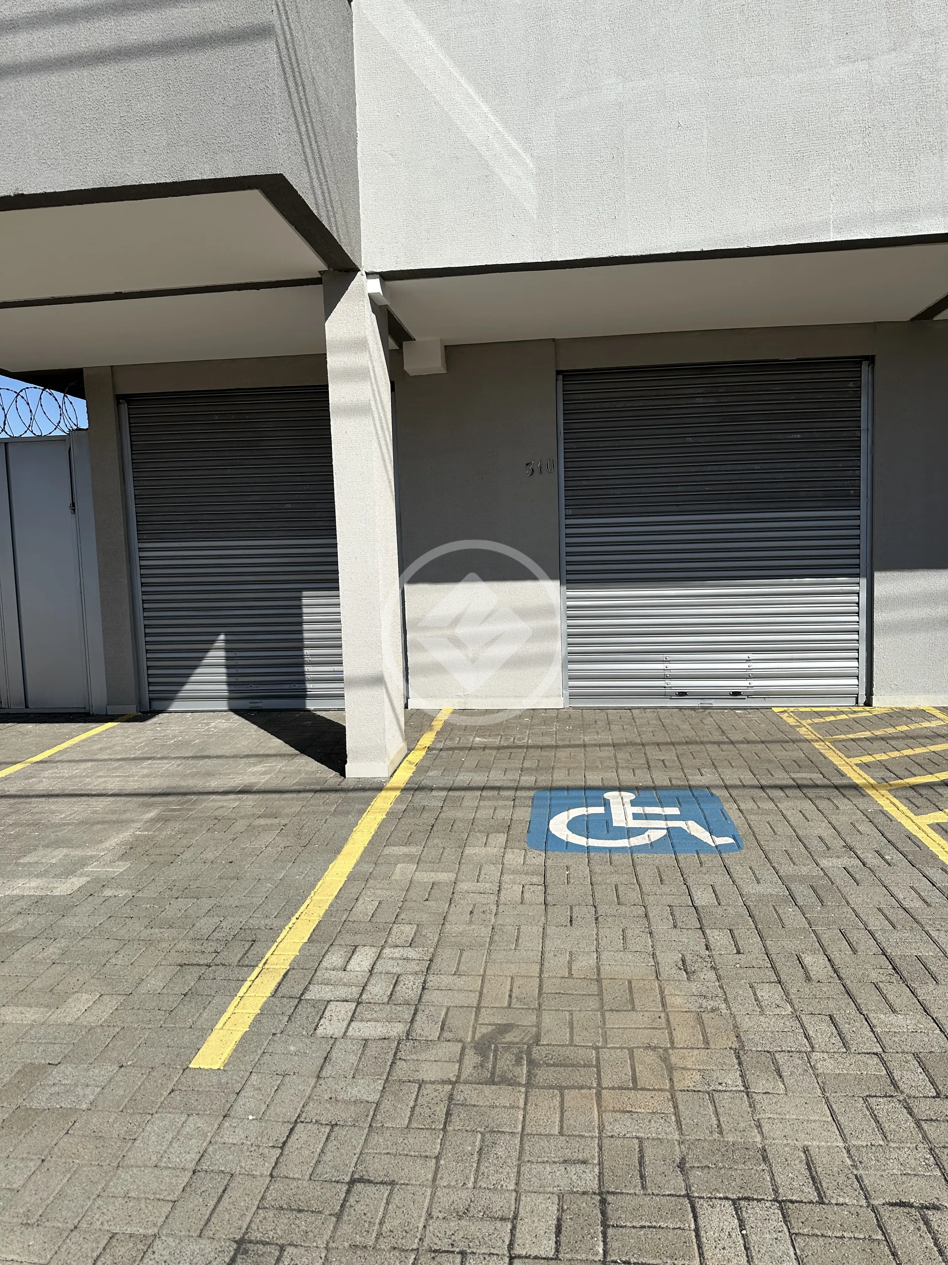 Sala Comercial à Venda – 75 m² - Novo Mundo - Uberlândia/MG