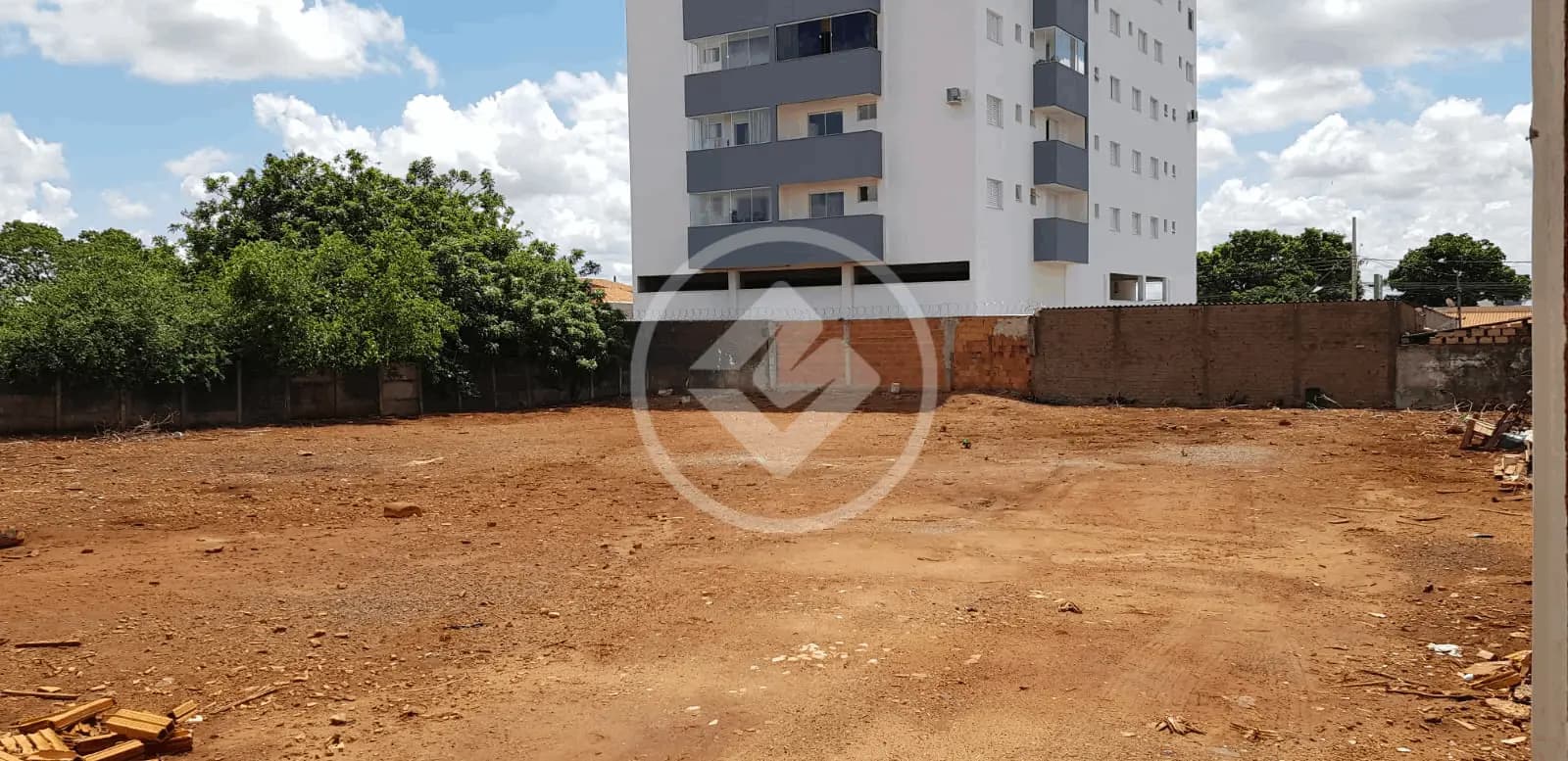 Terreno à venda - 1008 m² - Roosevelt - Uberlândia - MG