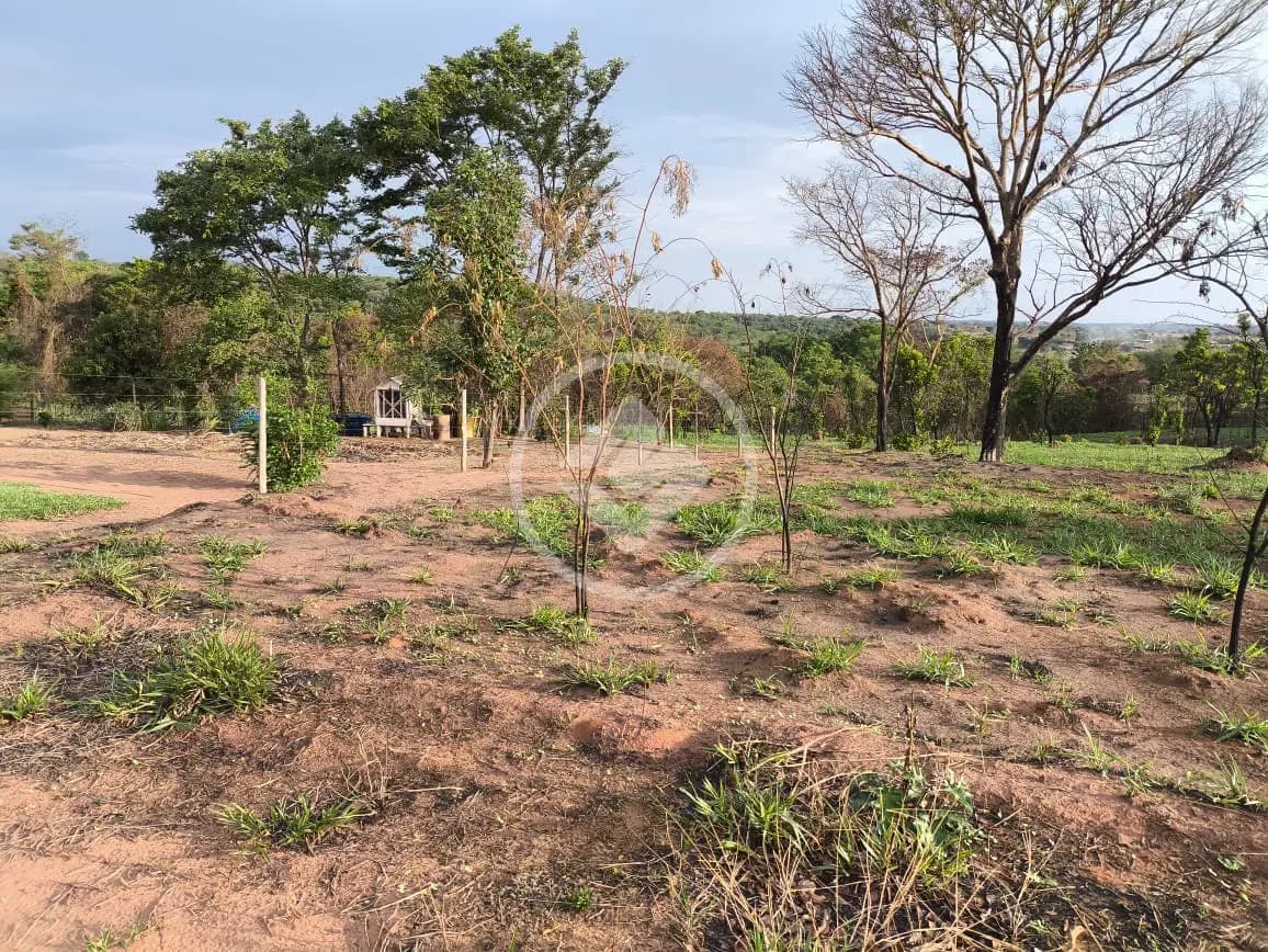 Chácara à Venda - 2200 m² - Uberlândia/MG