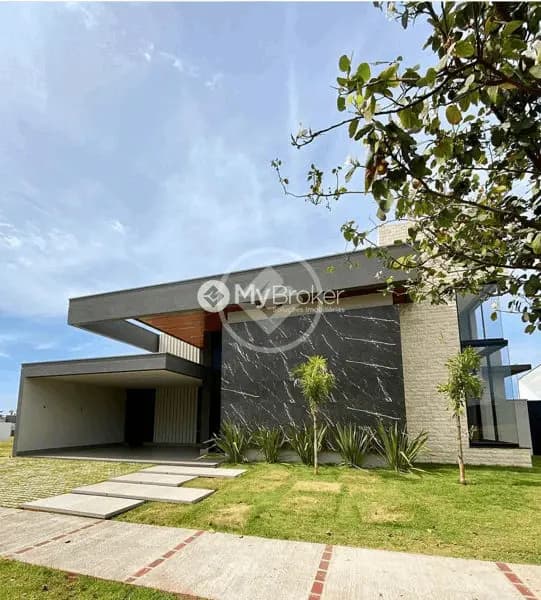 Casa Laranjeiras, Uberlândia - MG — foto 1