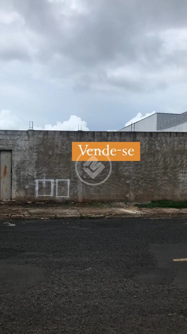Terreno à Venda - 340 m² - Jardim karaiba - Uberlândia - MG