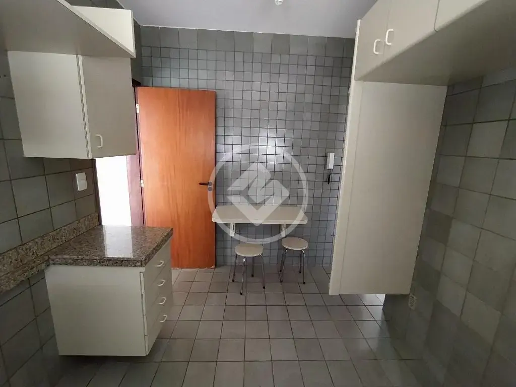 Apartamento 3 quartos no SARAIVA, Uberlândia — foto 4 de 6