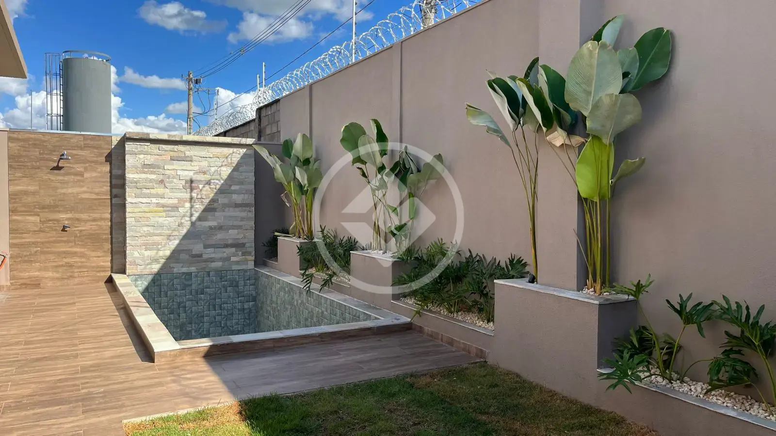 Casa Condomínio Jardim Espanha, Uberlândia - MG — foto 2