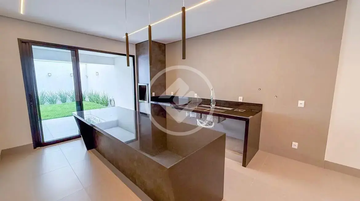 Casa Novo Mundo, Uberlândia - MG — foto 1