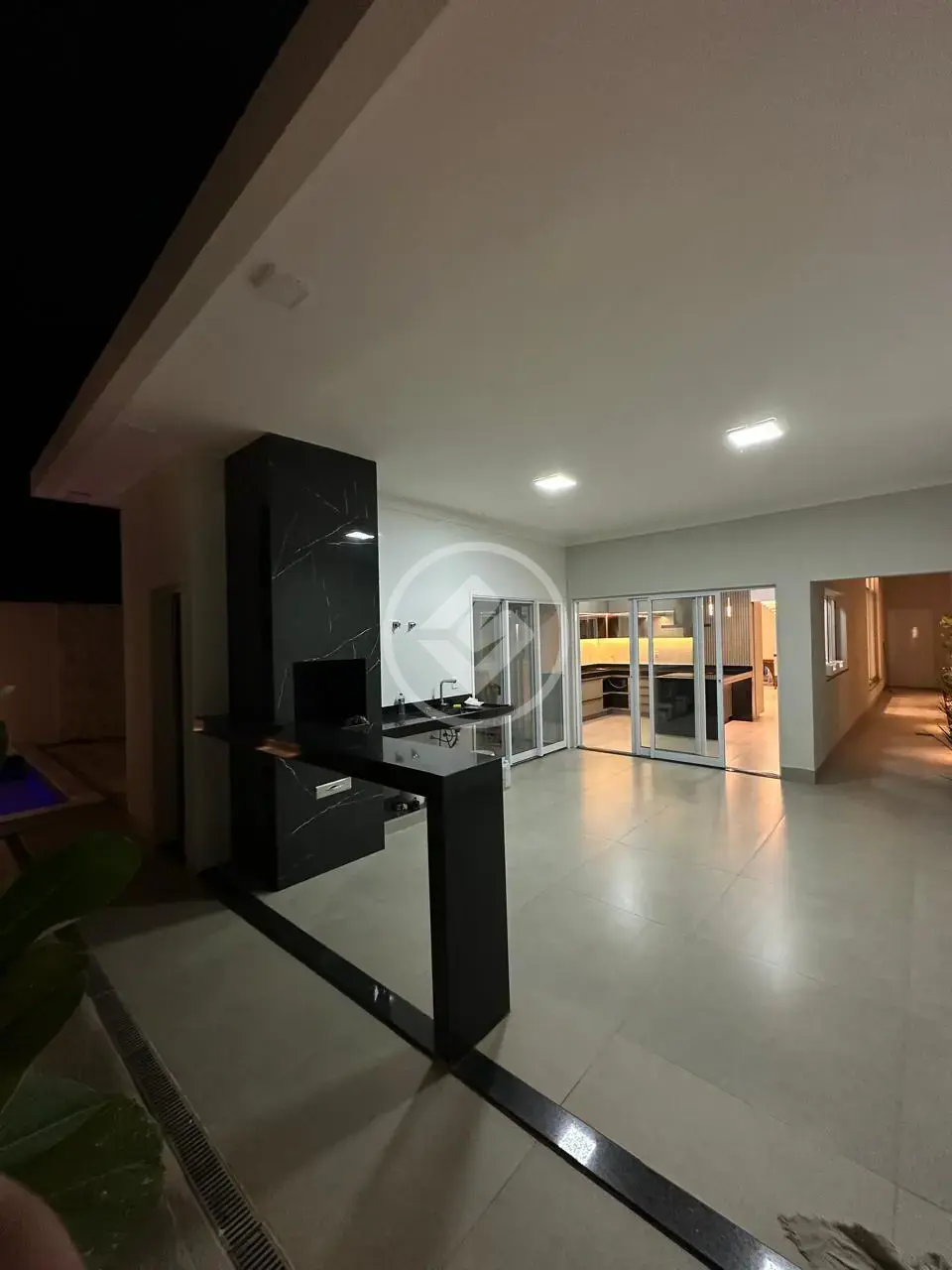 Casa Condomínio Novo Mundo, Uberlândia - MG — foto 2